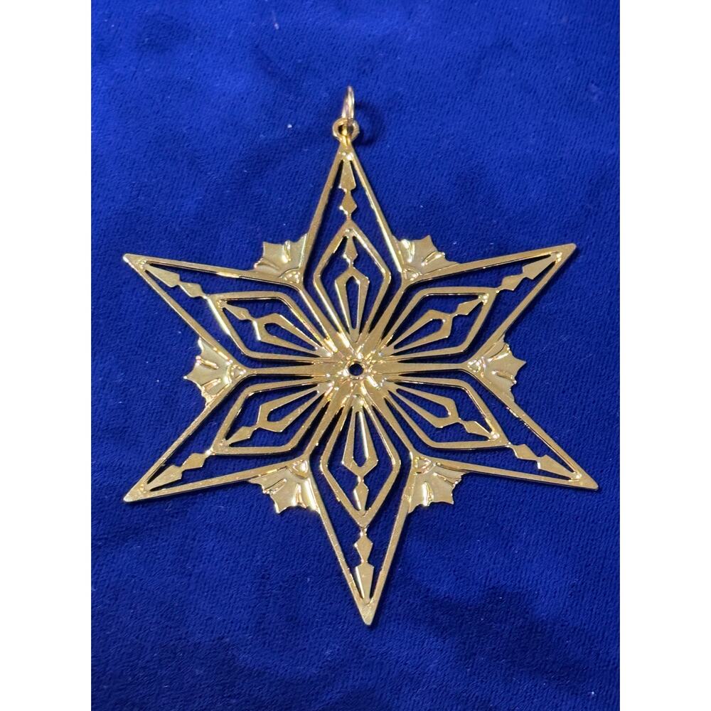 Metropolitan Museum of Art MMA 1996 Christmas Star ornament NYC
